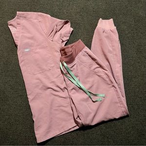 Size XS Figs scrub set